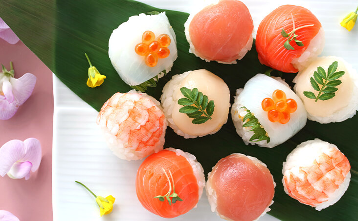 Three functions in one! A proposal for a sushi robot